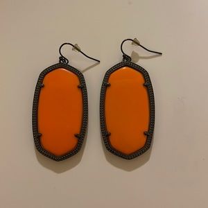 Kendra Scott drop earrings